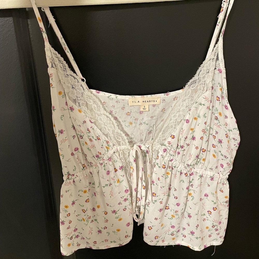 LA Hearts top
